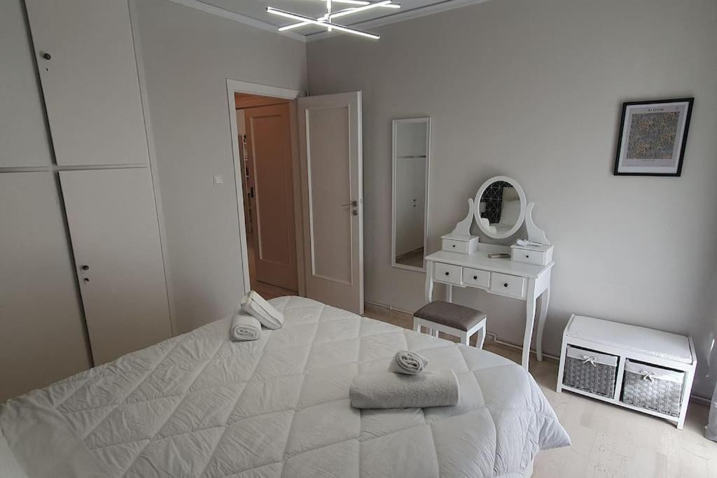 Apartment Seaside Beauty 5 Min Vouliagmeni *