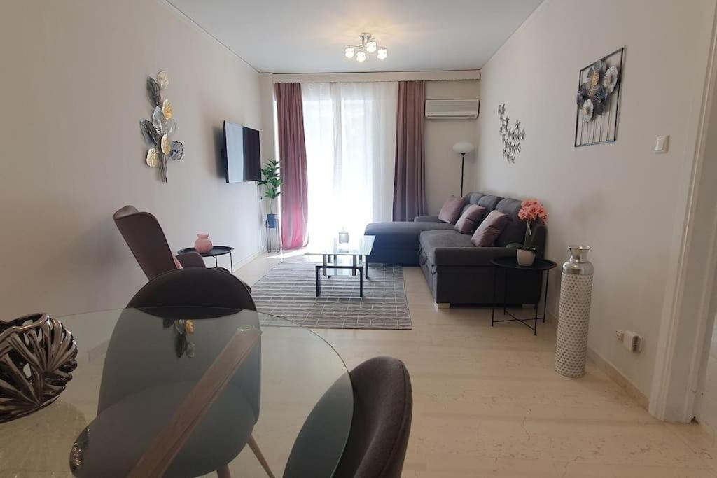 Seaside Beauty 5 Min Vouliagmeni Apartment Athen