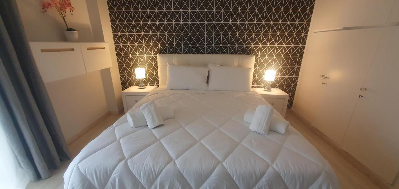 Seaside Beauty 5 Min Vouliagmeni Apartment Athen